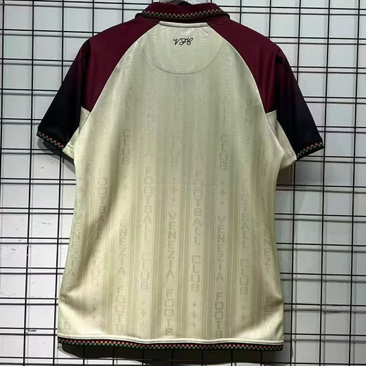 Camiseta de visitante del Venecia 25/26