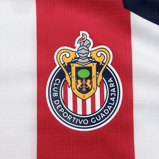 Camiseta de fútbol local de Chivas 2025/26 roja y blanca