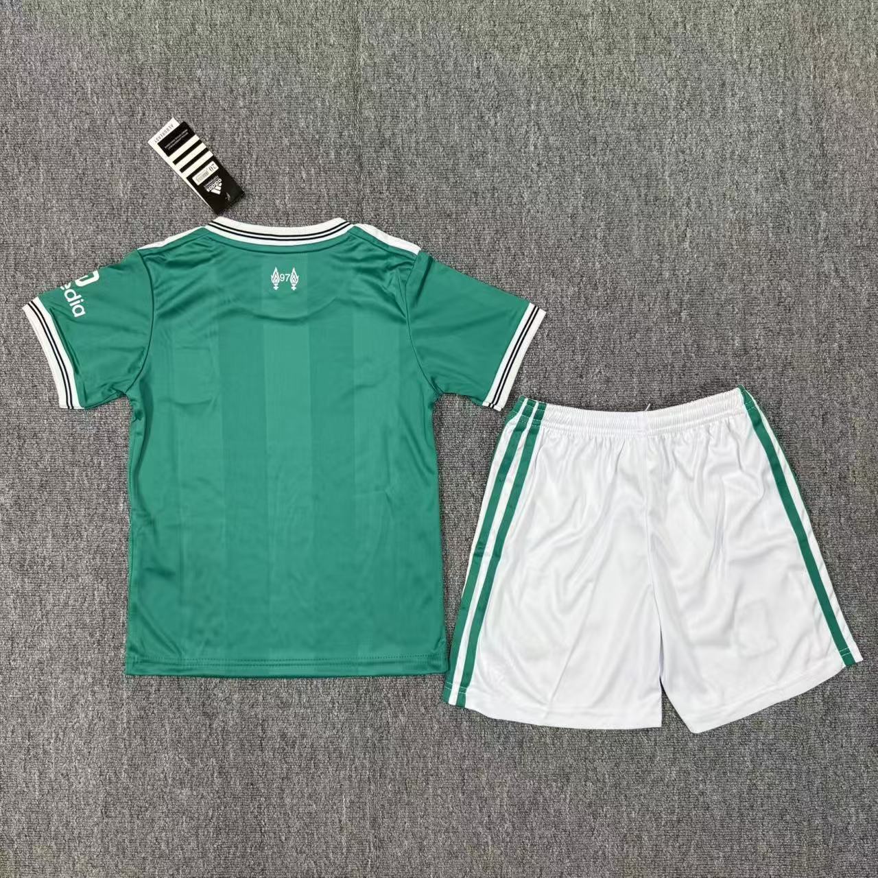 Conjunto de exterior infantil Liverpool 25/26