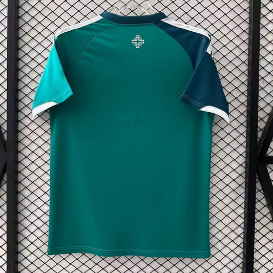 Camiseta local de Irlanda del Norte 26/27