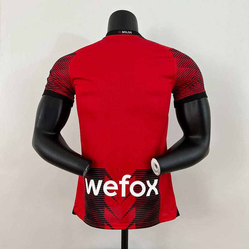 Equipación local del AC Milan versión jugador 2023/2024