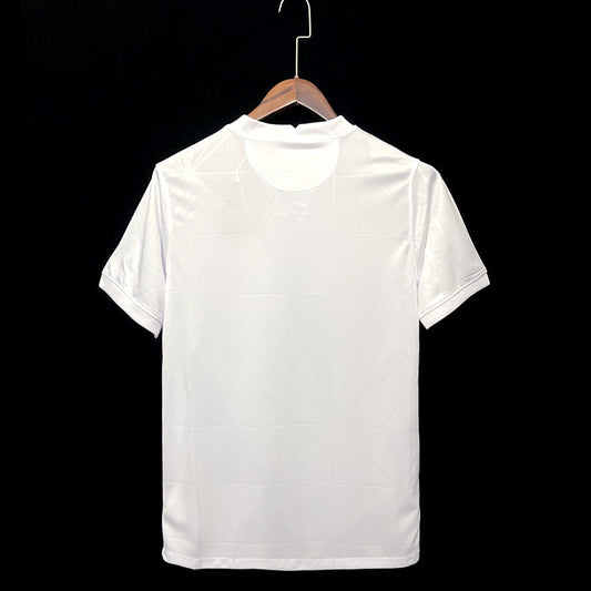 Equipación conceptual totalmente blanca de Inglaterra 2023/2024