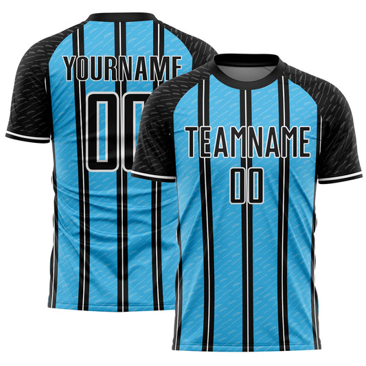 Camiseta de fútbol personalizada con sublimación de líneas azul cielo y blanco, negra