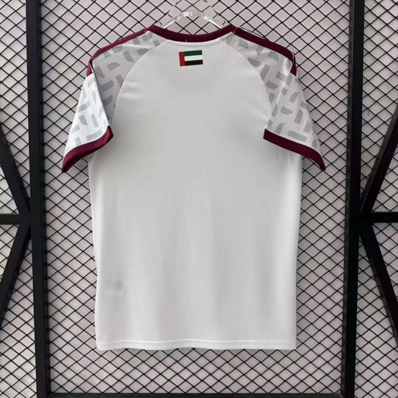 Camiseta local de los Emiratos Árabes Unidos