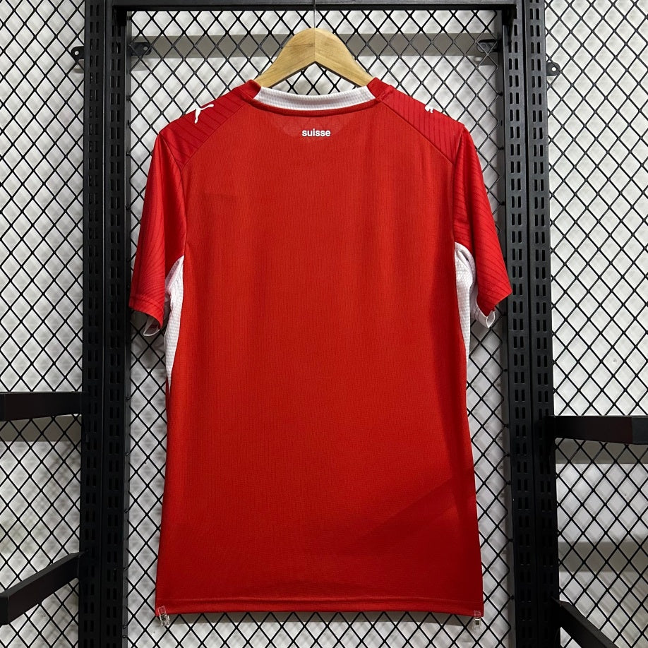Camiseta local de Suiza 25/26