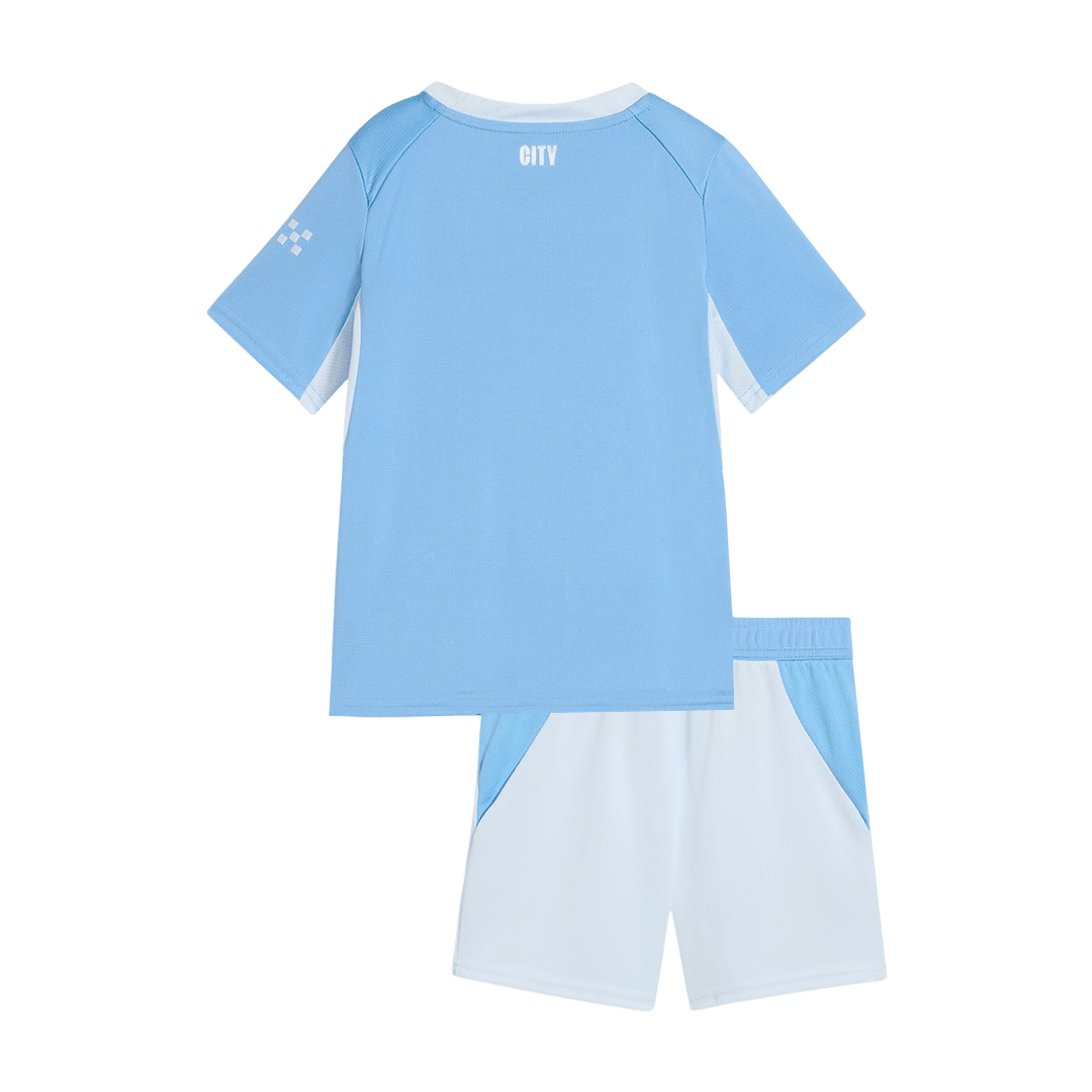 Conjunto infantil de camiseta y pantalón corto del Manchester City (temporada 2026/27) color azul.