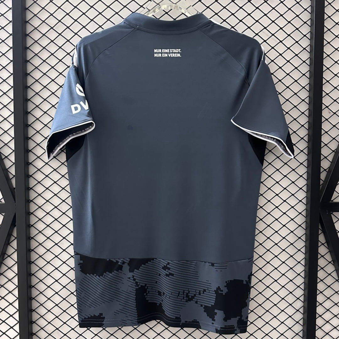 Camiseta Eintracht Frankfurt Tercera 25/26