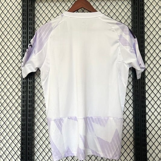 Camiseta de visitante del Manchester United 2025-2026