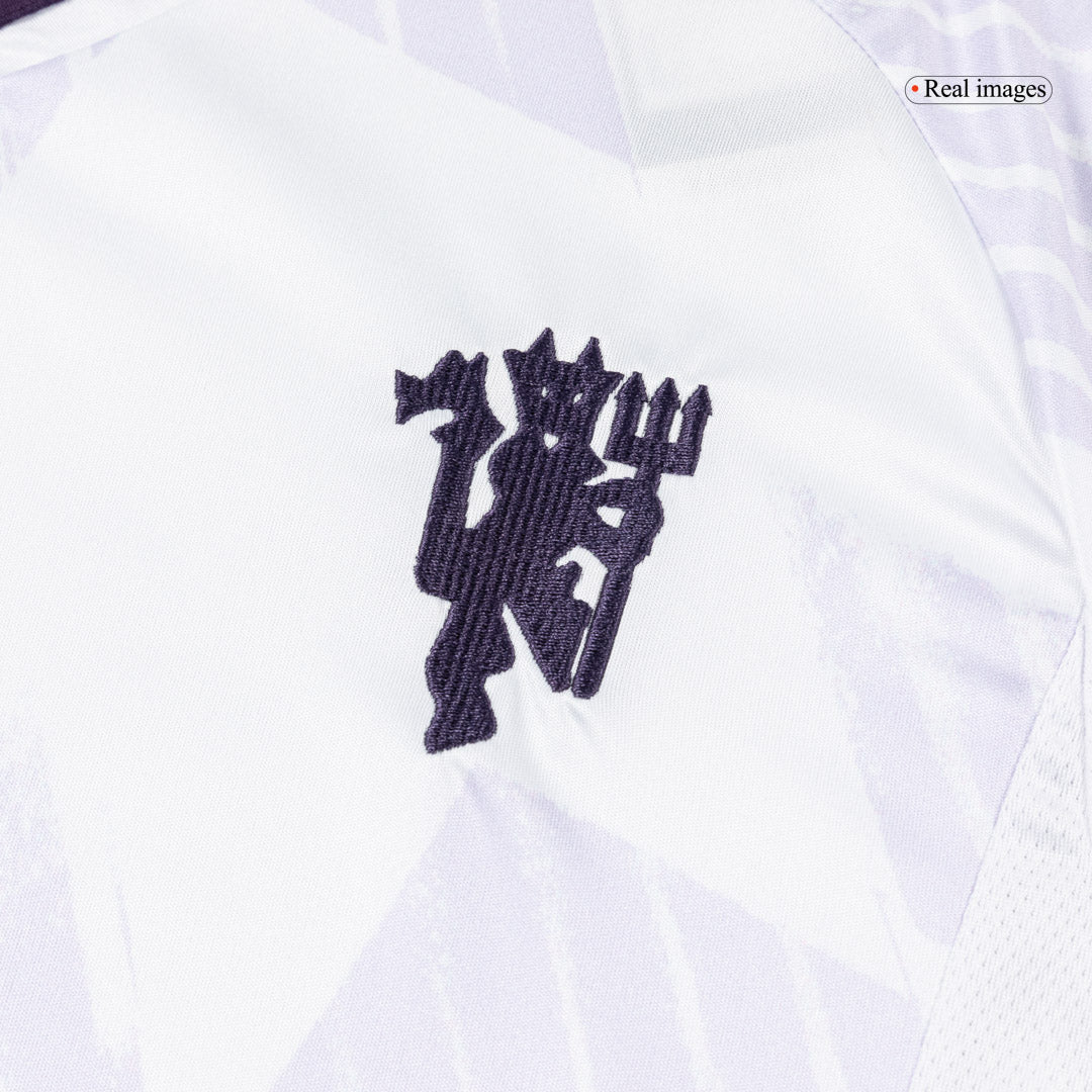 Camiseta de fútbol de manga larga visitante del Manchester United 2025/26 blanca