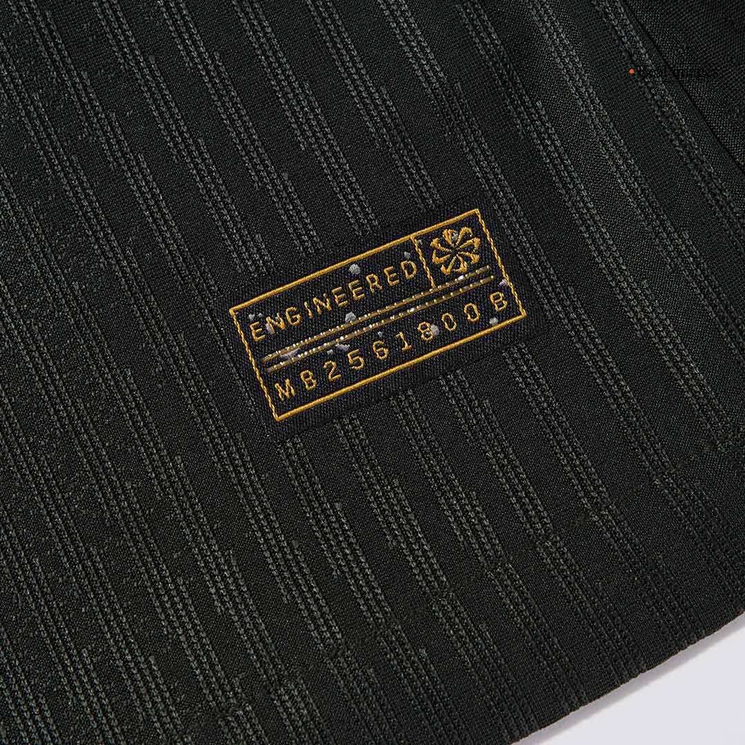 Camiseta de fútbol visitante auténtica del Liverpool 2024/25