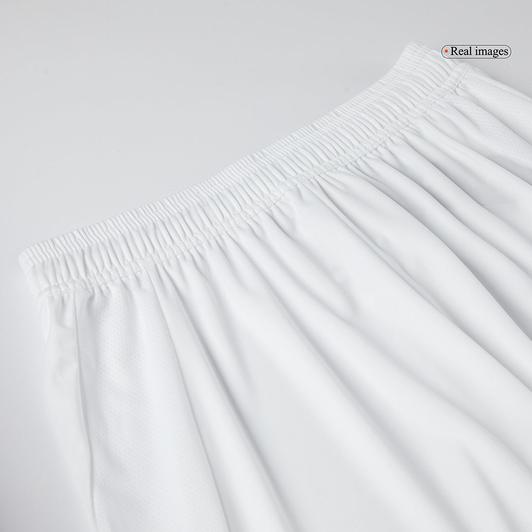 Pantalón cortos de local del Real Madrid