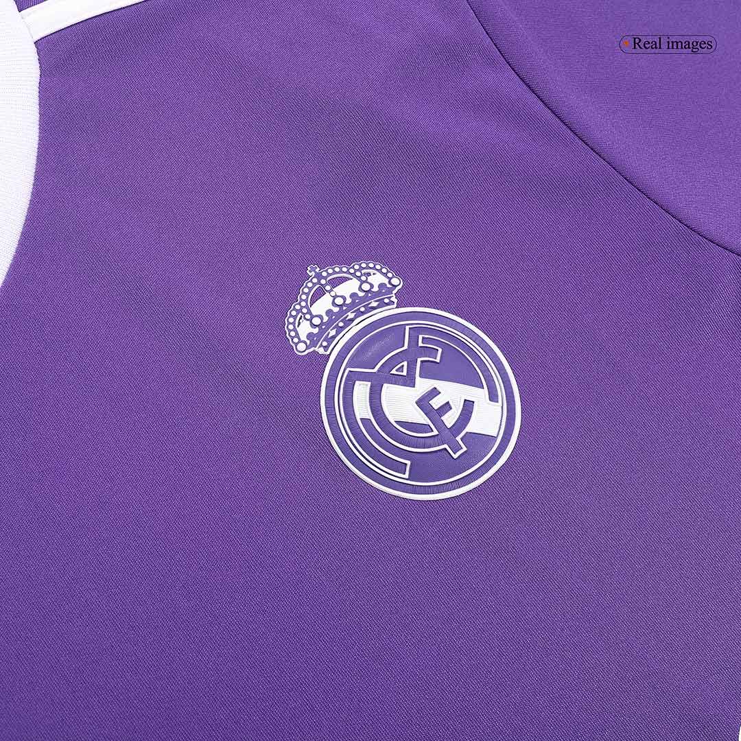 Camiseta de fútbol vintage de visitante del Real Madrid Benzema #9 2016/17