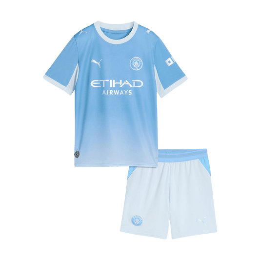 Conjunto infantil de camiseta y pantalón corto del Manchester City (temporada 2026/27) color azul.