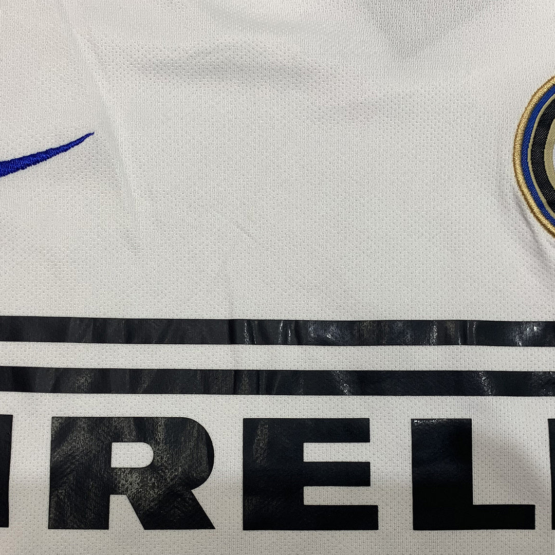 Camiseta retro de fútbol visitante del Inter de Milán 2010/11