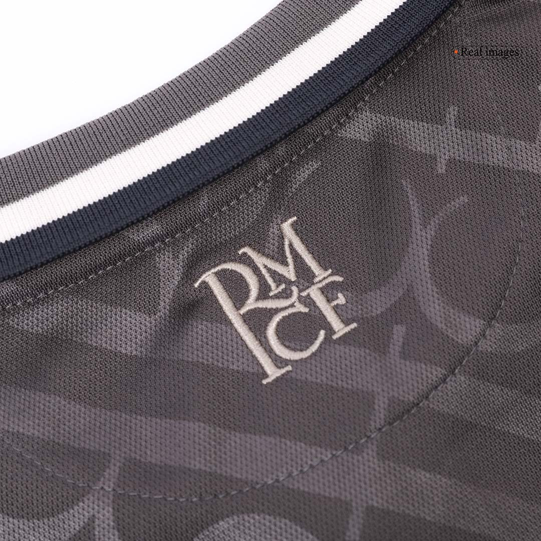 Camiseta de fútbol de la tercera equipación del Real Madrid