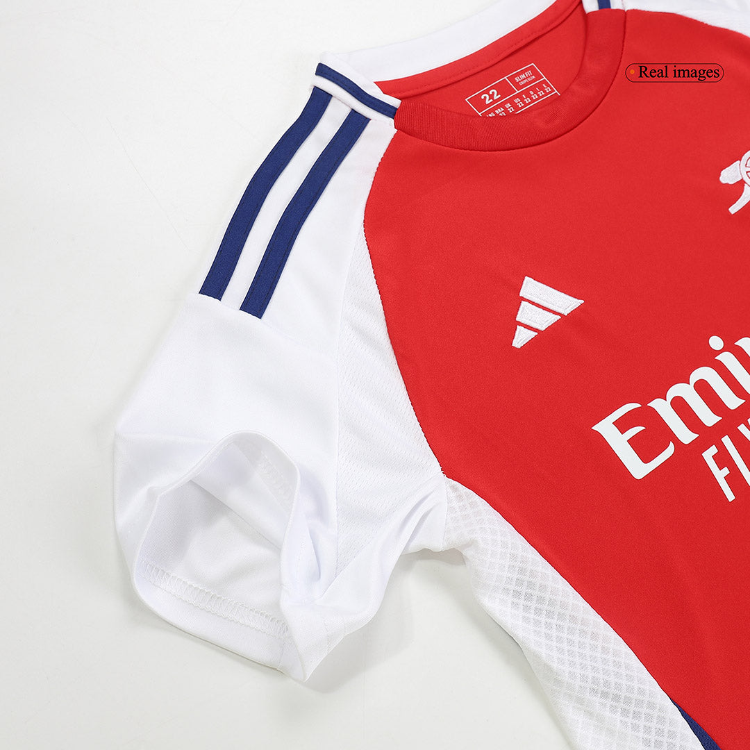 Kit de camiseta de fútbol local del Arsenal para niños (camiseta y pantalones cortos)