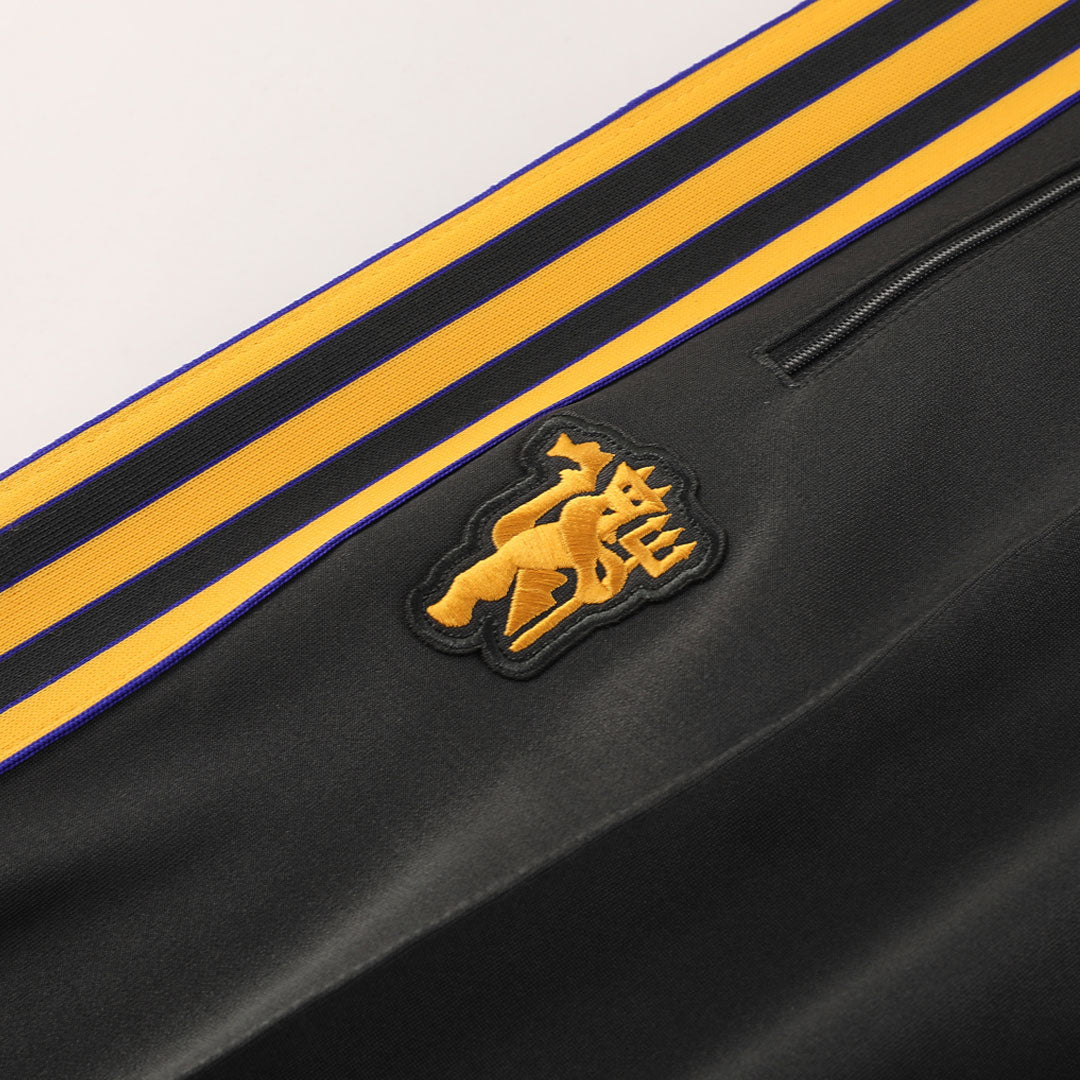Kit de entrenamiento del Manchester United 2025/26 (Chaqueta + Pantalones)