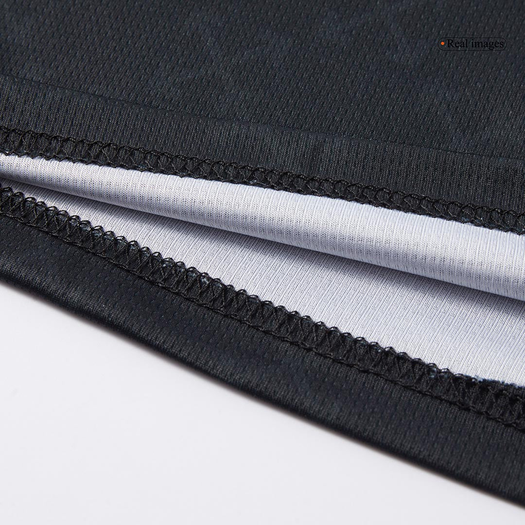 Kit de fútbol visitante del AC Milan (Kit y pantalón corto) 2024/25, verde y negro
