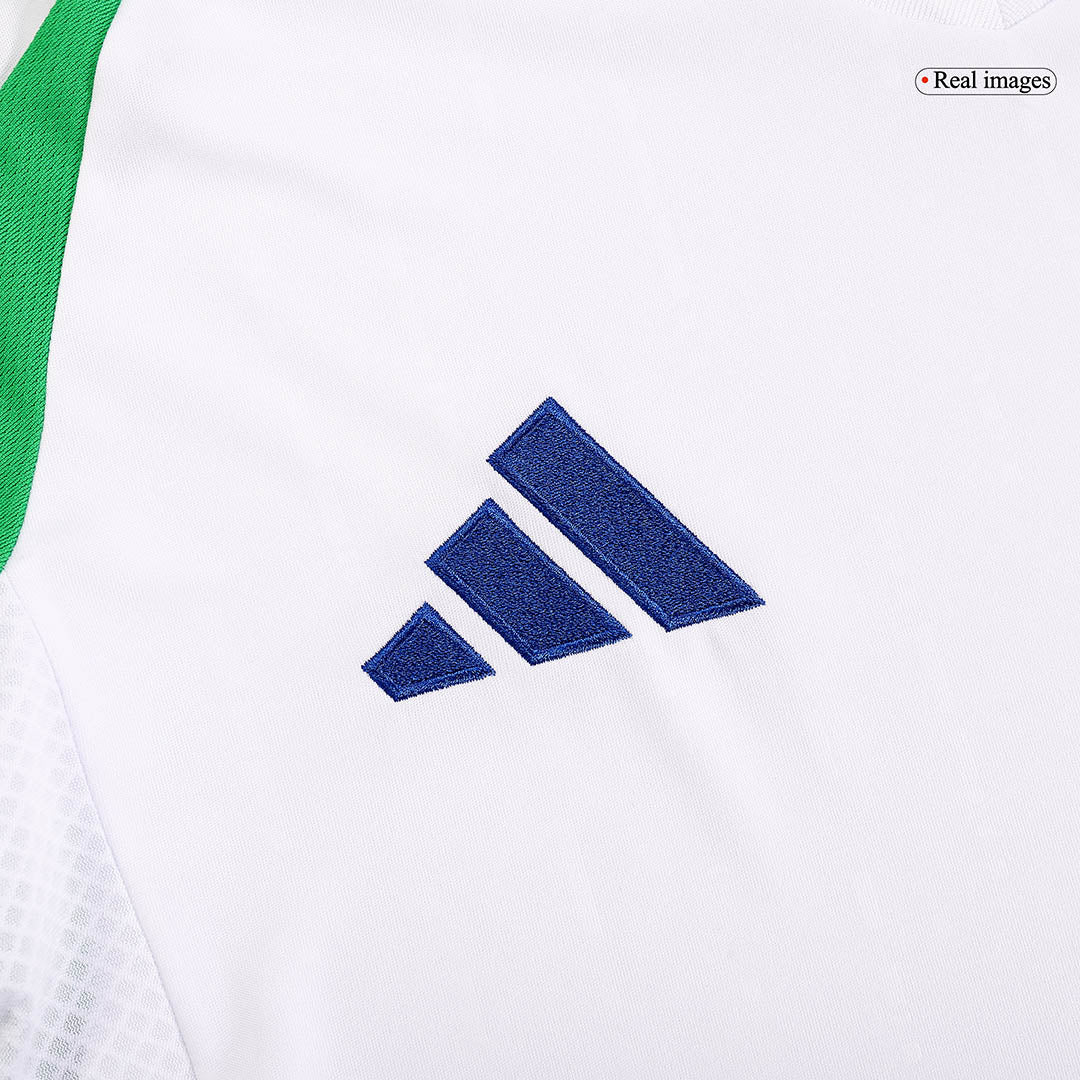 Kit de fútbol de visitante de Italia (camiseta y pantalón corto) para la Eurocopa 2024