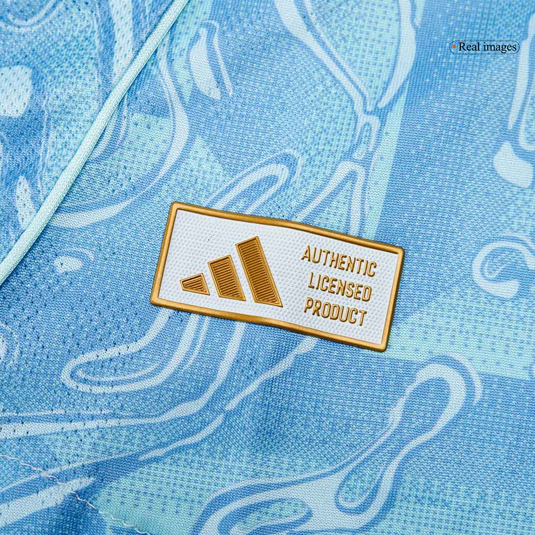 Camiseta de fútbol auténtica de visitante de la Juventus 2025/26 azul