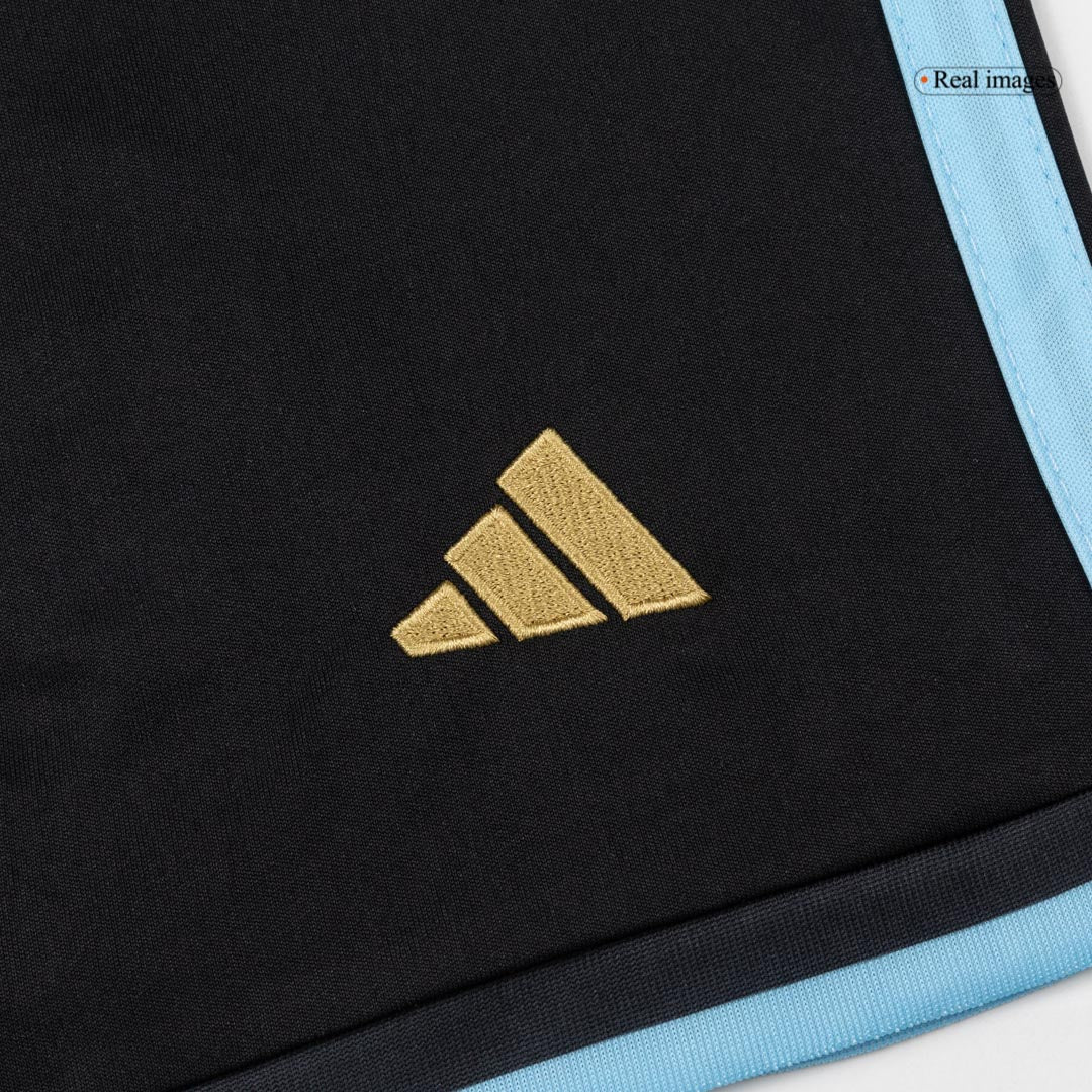 Kit de camiseta de fútbol local de Argentina para niños (camiseta, pantalón corto y medias) 2025/26