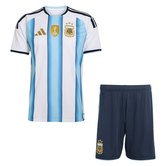 Equipación de local de Argentina (camiseta + pantalón corto) para el Mundial 2026