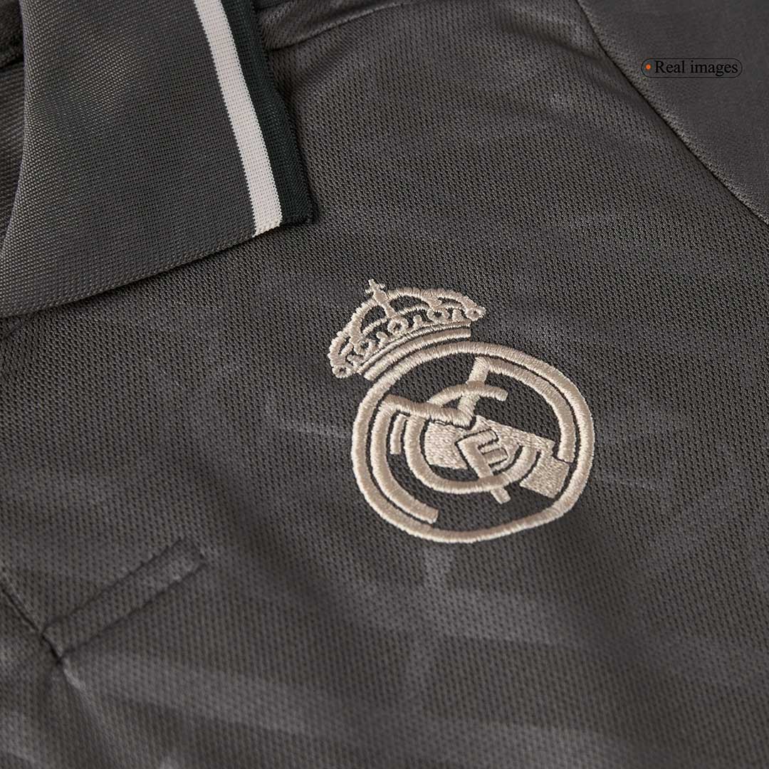 Kit de camiseta de fútbol de la tercera equipación del Real Madrid para niños