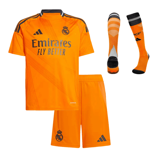 Kit de camiseta de fútbol visitante del Real Madrid para niños