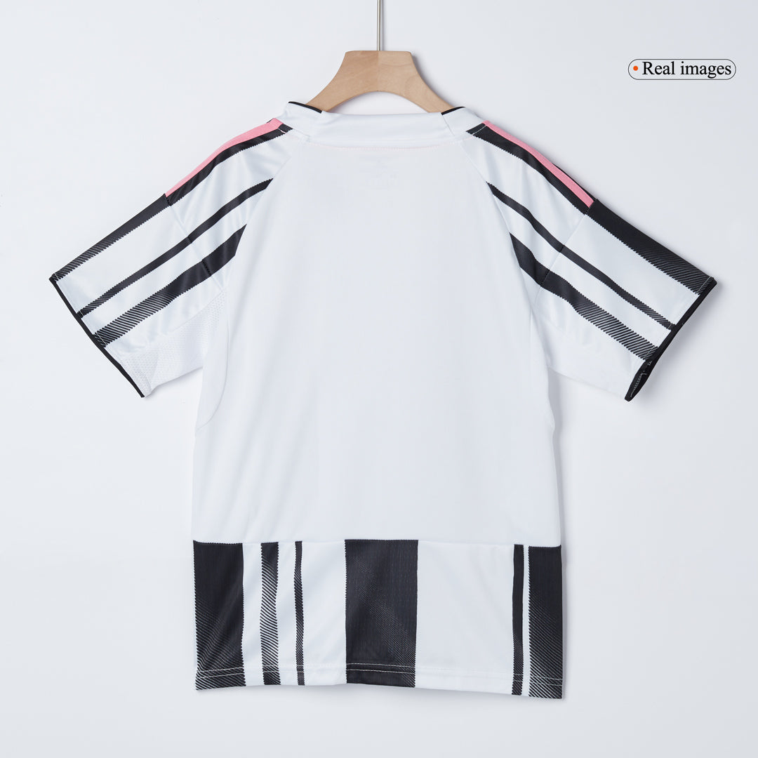Kit de camiseta de fútbol local de la Juventus para niños (camiseta, pantalón corto y calcetines) 2025/26 (negro y blanco)