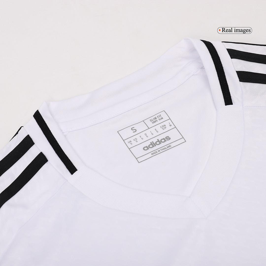 Kit de camiseta de fútbol local del Real Madrid