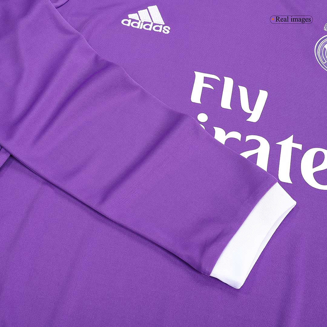 Camiseta de fútbol vintage de visitante del Real Madrid Kroos #8 2016/17, manga larga