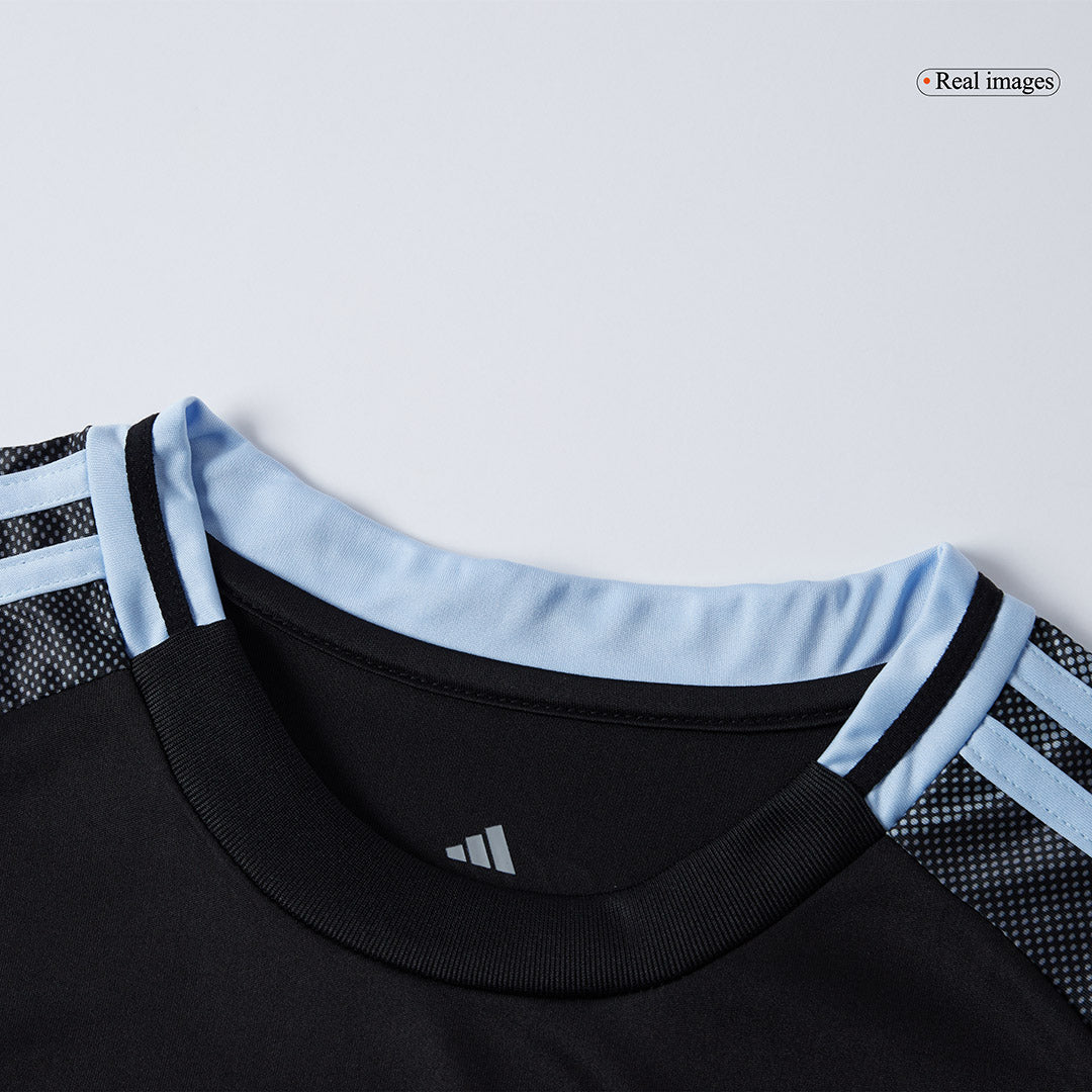 Camiseta de fútbol visitante del Aston Villa 2025/26