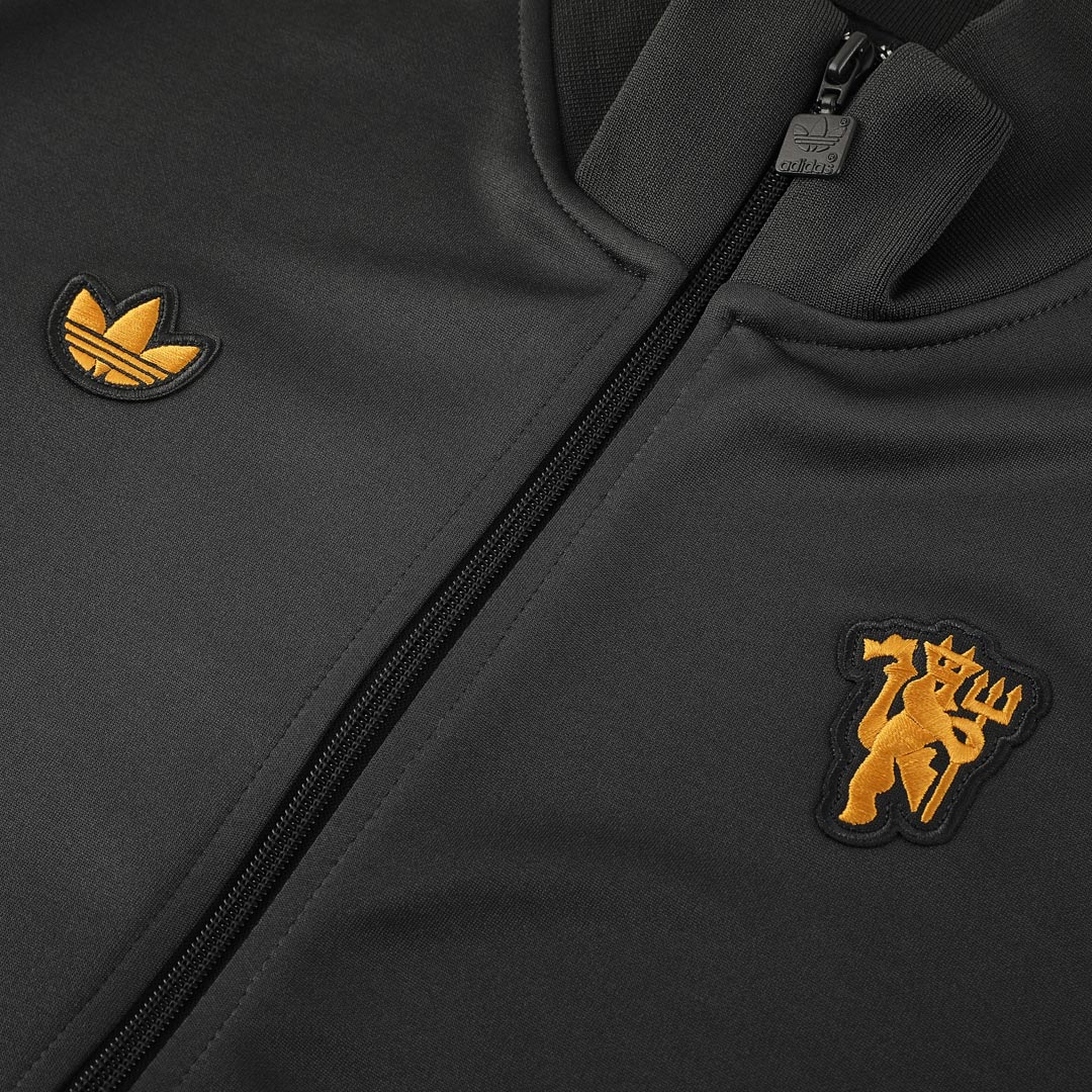 Kit de entrenamiento del Manchester United 2025/26 (Chaqueta + Pantalones)
