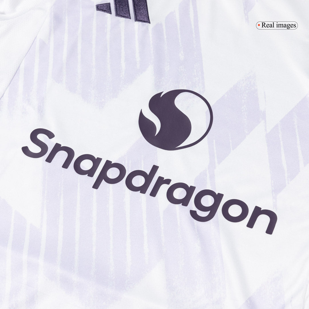 Camiseta de fútbol de manga larga visitante del Manchester United 2025/26 blanca