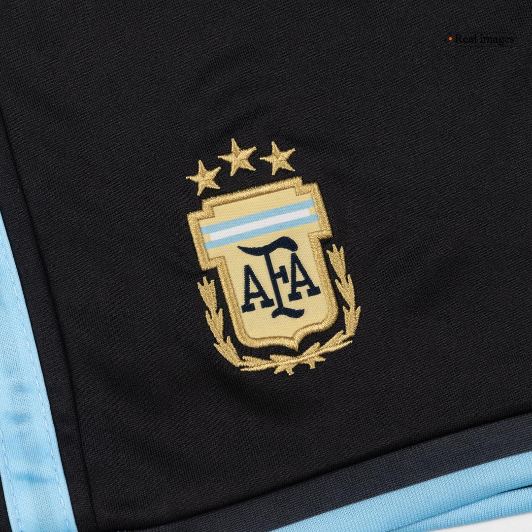 Kit de camiseta de fútbol local de Argentina para niños (camiseta, pantalón corto y medias) 2025/26