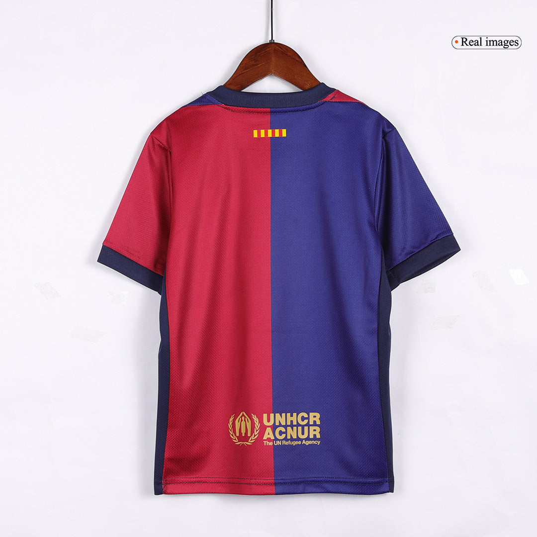 Kit de fútbol infantil del Barcelona (camiseta y pantalón corto) 2024/25 con el logotipo de Spotify sin texto