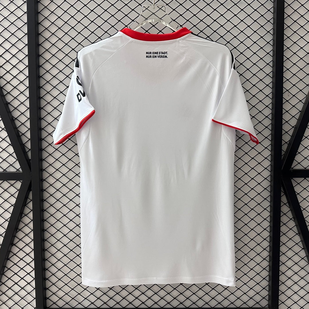 Camiseta Eintracht Frankfurt Segunda 25/26