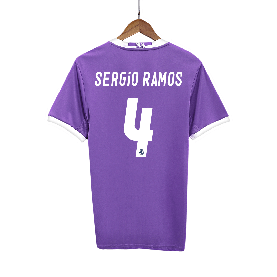 Camiseta de fútbol vintage del Real Madrid SERGIO RAMOS #4 Visitante 2016/17