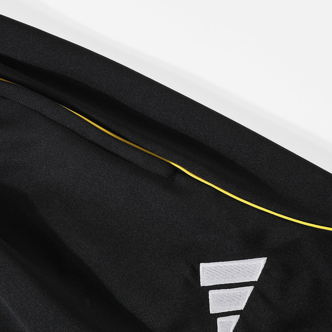 Kit de chaqueta del Real Madrid 2025/26 - Negro