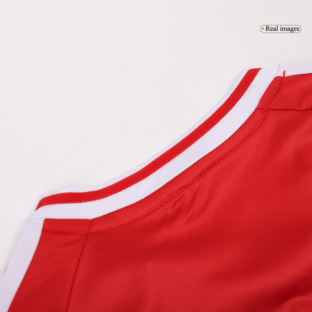 Kit de fútbol local del Manchester United para niño (Kit y pantalón corto) 2024/25