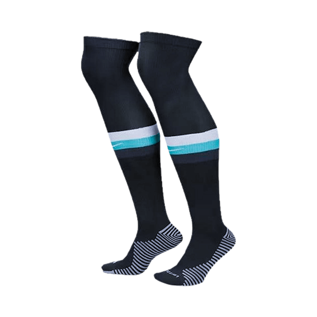 Kit de visitante del Liverpool (camiseta, pantalones cortos y calcetines)