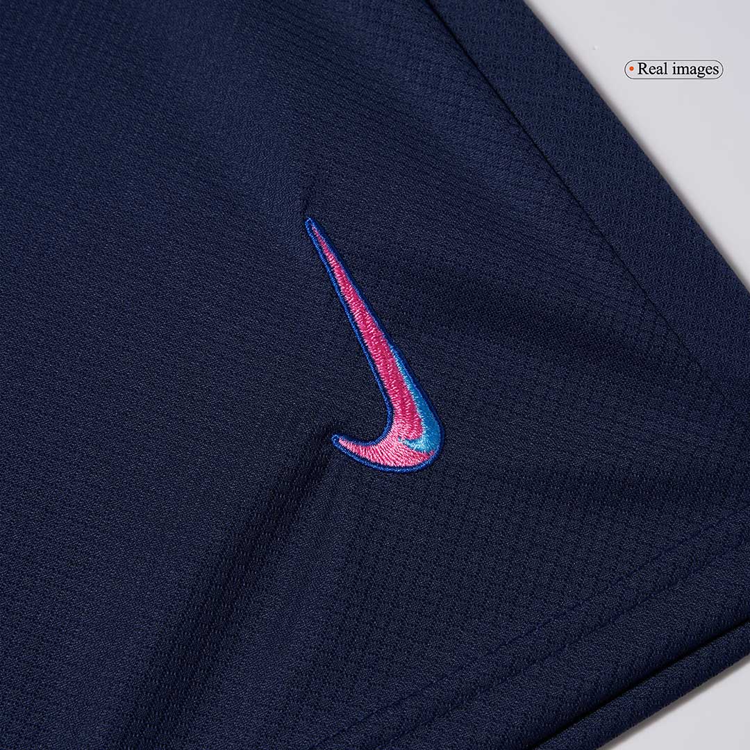 Kit de fútbol infantil de visitante del Atlético de Madrid (Kit y pantalón corto) 2024/25