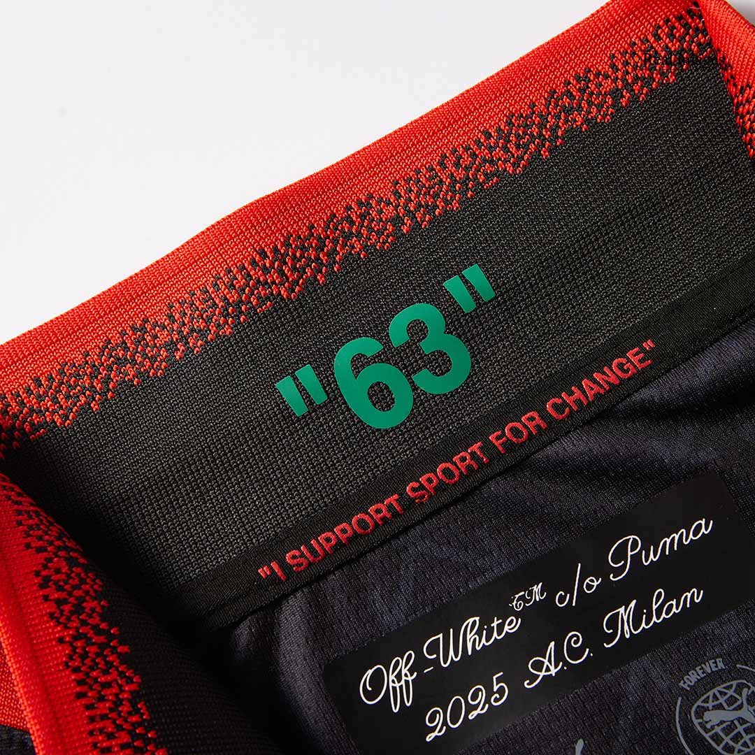 Kit de fútbol visitante del AC Milan (Kit y pantalón corto) 2024/25, verde y negro