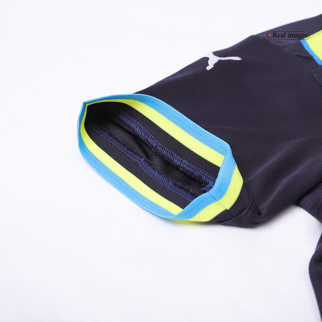 Camiseta de fútbol visitante del Manchester City 2024/25