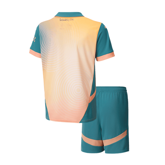 Kit de fútbol infantil del Manchester City (4.ª equipación visitante, "Definitely City") (Kit y pantalón corto) 2024/25