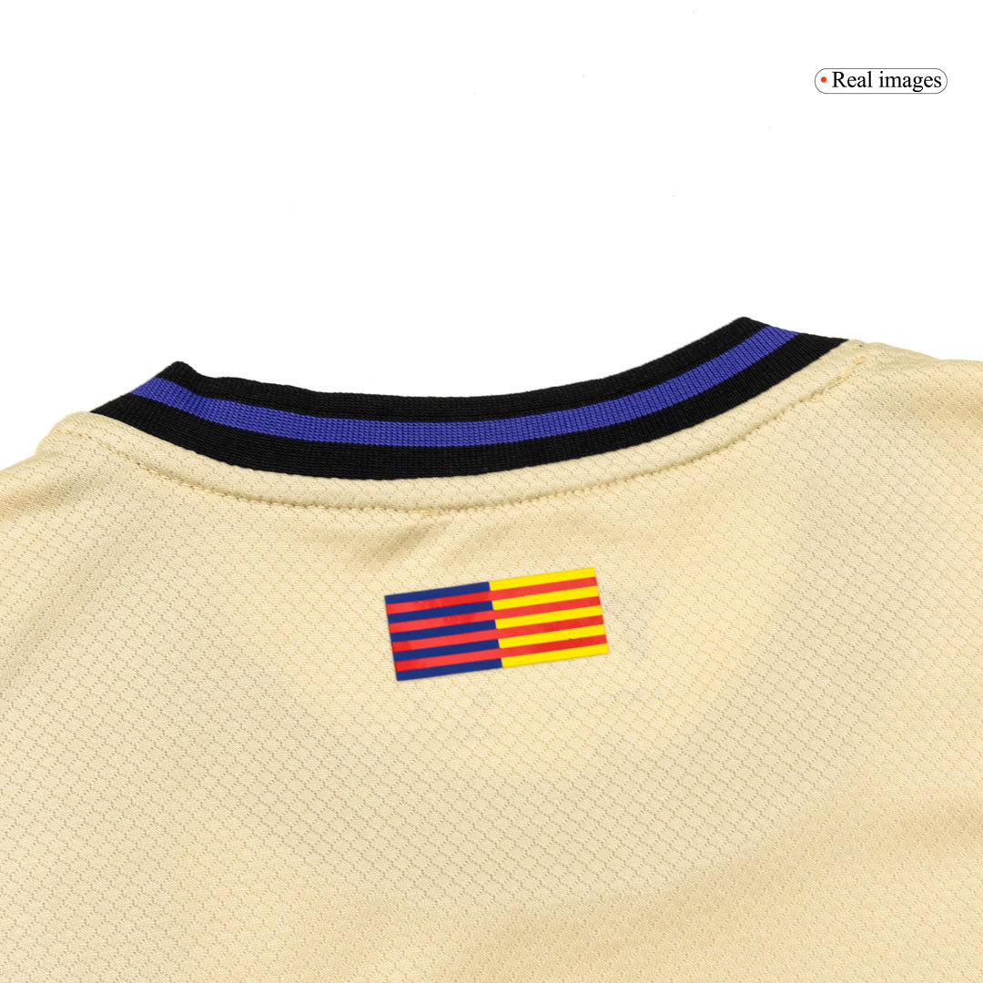 Kit de visitante del Barcelona para niño (Kit, pantalón corto y calcetines) 2025/26 (amarillo y negro)