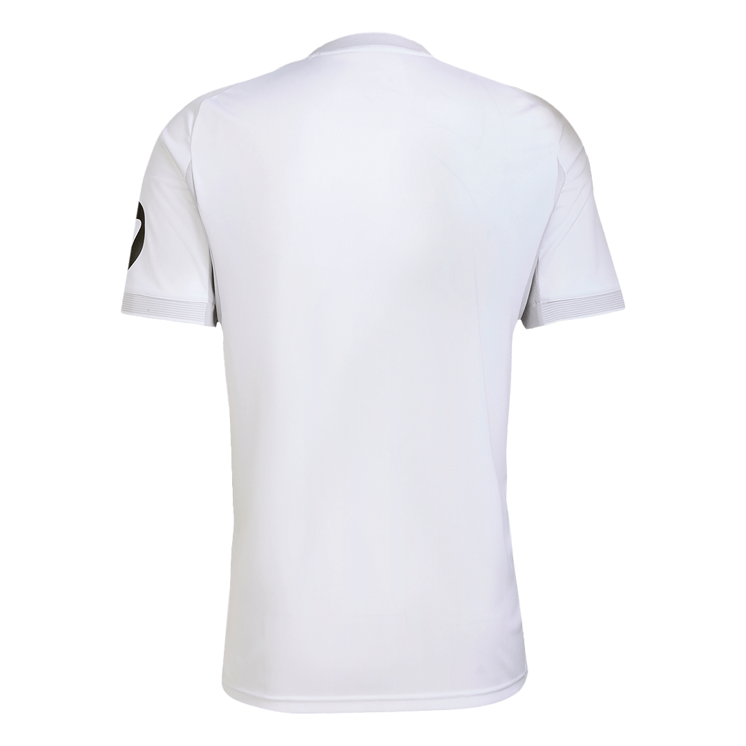 Camiseta de fútbol local del Real Madrid 2025/26