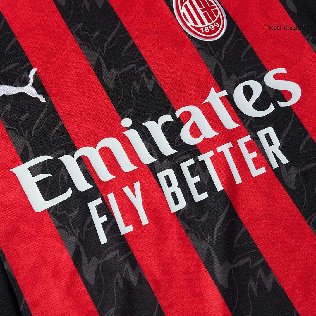 Kit de camiseta de fútbol local del AC Milan (camiseta, pantalones cortos y calcetines) 2025/26