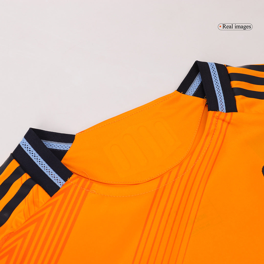 Camiseta de fútbol auténtica de visitante del Real Madrid MODRIĆ #10 - Fuente Bear Champ