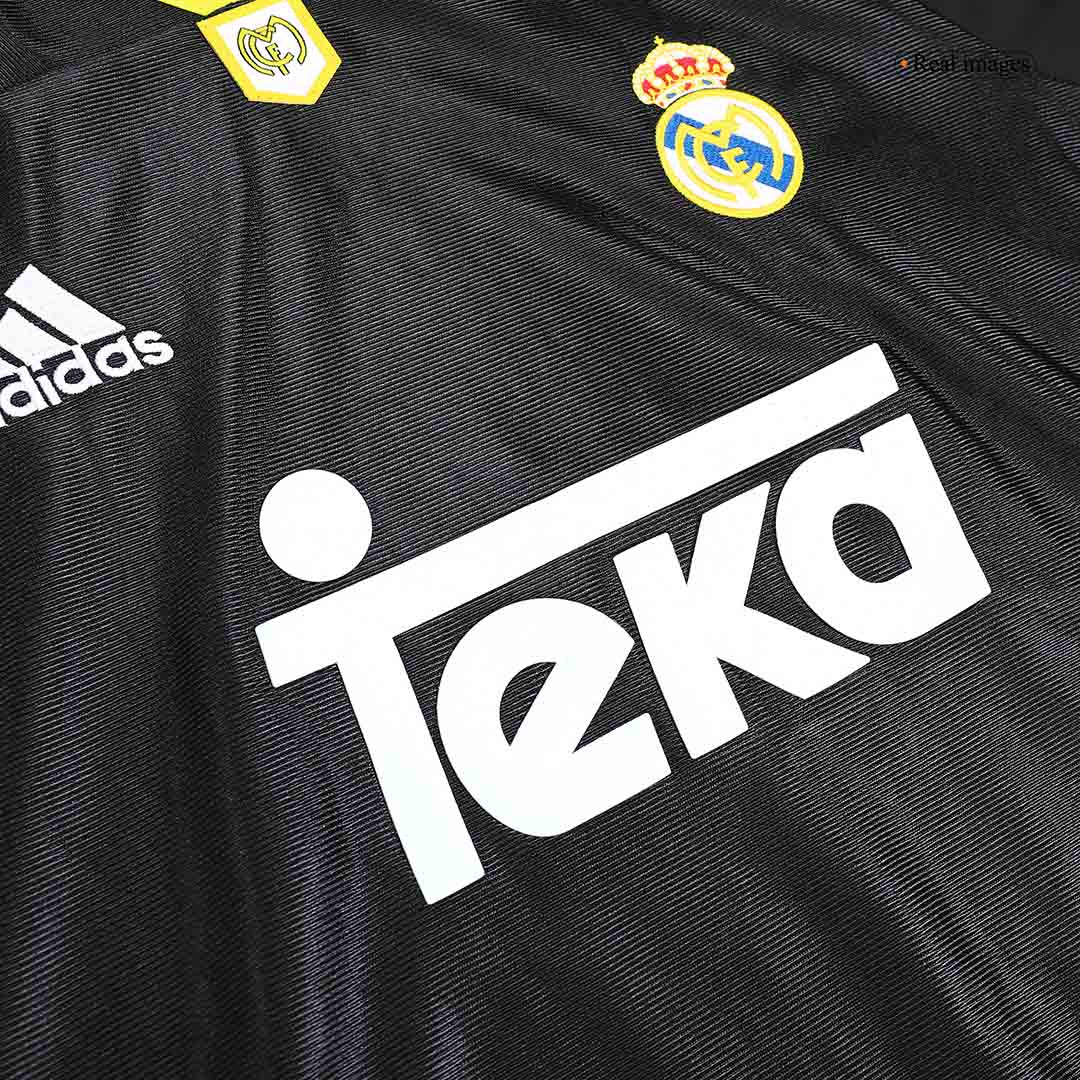 Camiseta de fútbol vintage de visitante del Real Madrid 99/01
